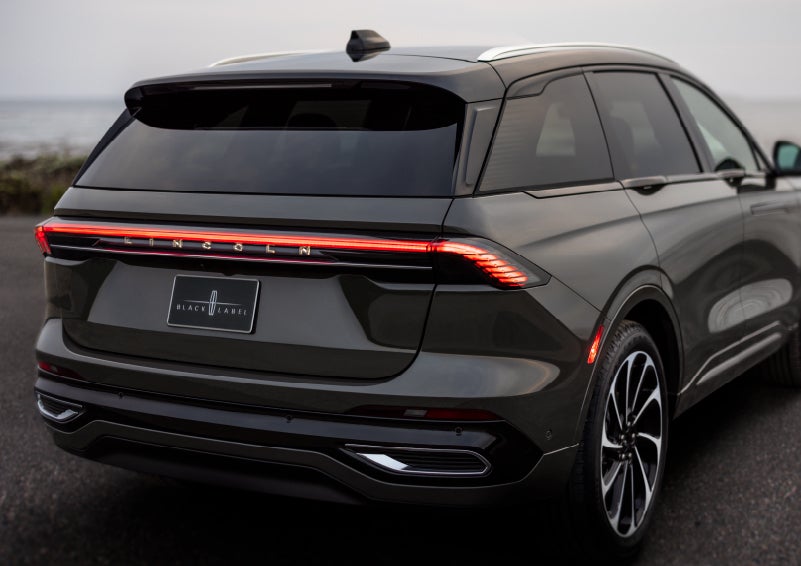 The rear of a 2024 Lincoln Black Label Nautilus® SUV displays full LED rear lighting. | Gary Yeomans Lincoln Ocala in Ocala FL